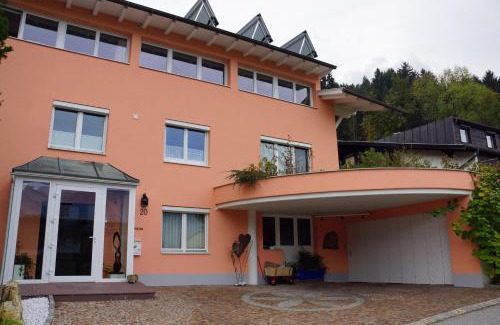 Volders Apartment | Stunning TOP Mountain View: Child-Friendly Stay, 9.1 Rated