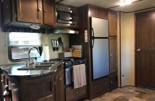 Whitney House | Hill Country Retreat: Pet Friendly Near Lake Whitney