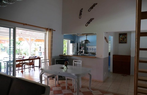 Saint-Francois Villa | Unforgettable Villa Saint Francois: Pool, Oceanfront Bliss