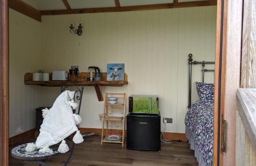 Caersws Other | Pet-Friendly Retreat at Top of the Rock Glamping