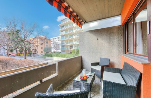 Viganello Apartment | Discover Top Of The Spots: Family-Friendly & Spa Amenities