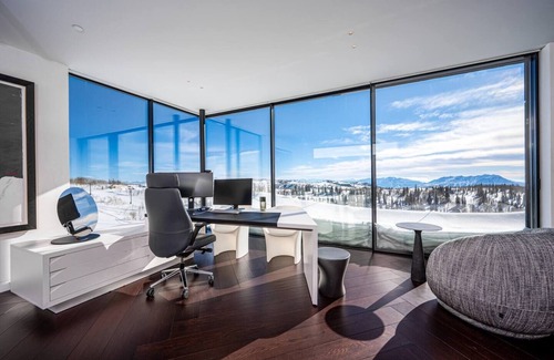 Eden House | Experience the Top of the World Chalet: Ski In & Out Access