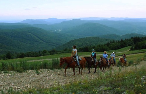 Snowshoe Hotel | Discover Top of the World: Family-Friendly with Breakfast