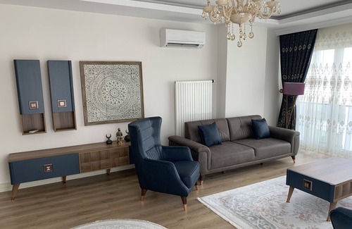 Basaksehir Condo | Prime Penthouse Condo for Long-Term Rentals with Pool & Spa
