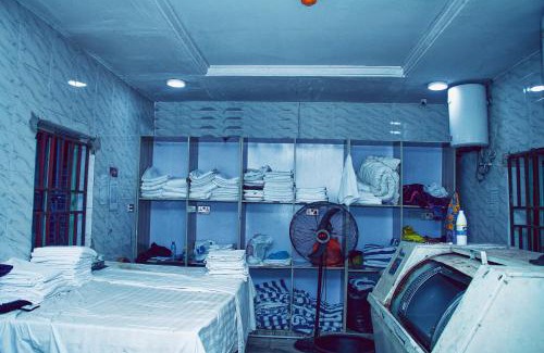 Asaba Hotel | Discover Top Rank Hotel Galaxy Asaba with Pool & Breakfast