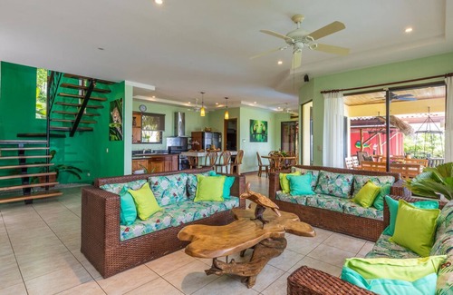 Manuel Antonio Villa | Oceanfront Retreat Near Manuel Antonio National Park