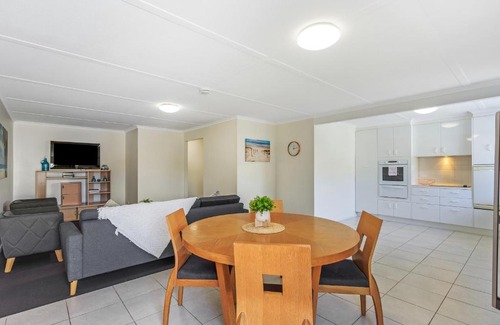 Maroochydore Hotel | Family-Friendly Stay at Top Spot Motel - 4-Star Comfort