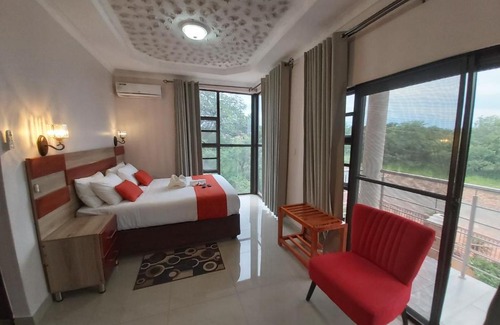Kasane Bed & Breakfast | Relax at Top Stay Inn: 4-Star Oceanfront Retreat