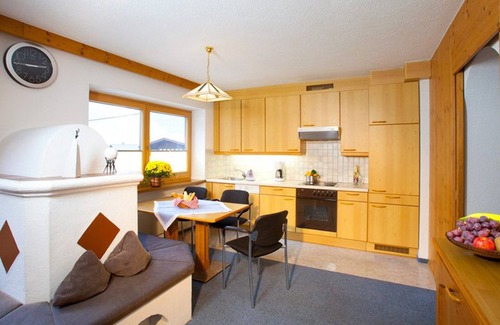 Huben Apartment | Experience Top Tirol Appartement: 4-Star Escape with Spa