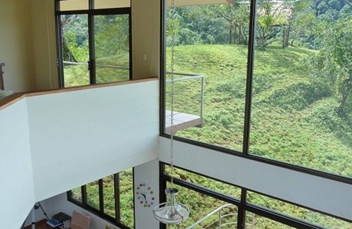 Canton Parrita House | Prime Location Near Beautiful Beaches and Family Amenities