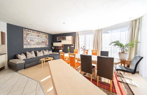 Soelden Apartment | Experience Comfort at Top View Ferienapartment Mathias