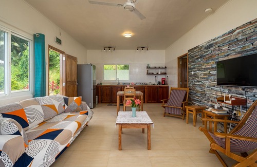Anse La Mouche House | Scenic Top View Retreat with Family-Friendly Amenities
