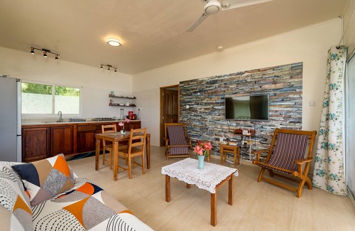 Anse La Mouche House | Scenic Top View Retreat with Family-Friendly Amenities