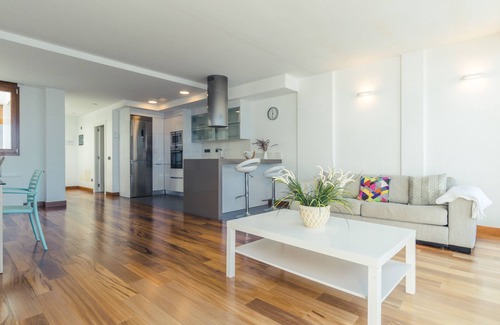 Telde Apartment | Scenic Melenara Beach Avenue Apartments with Ocean Views