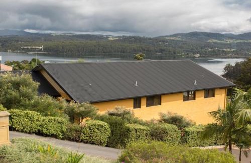 Merimbula House | Unforgettable Views at Lakewood - Pet Friendly & Family Ready