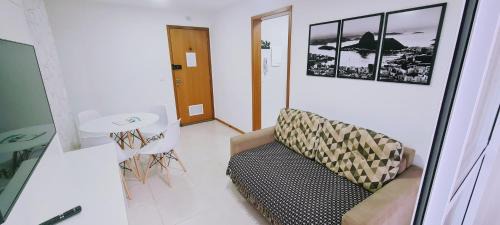 Itapua Apartment | Unforgettable Oceanfront Stay at Top Wave Itapoã 2