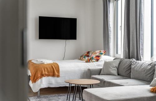 Tampere Apartment | Topaasi - Nokia Arena Apartments above the skies by Come in!