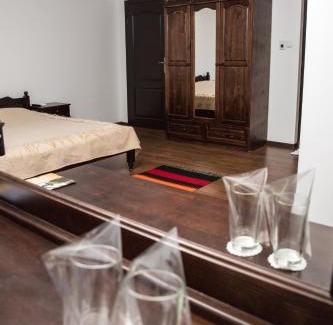 Zlatograd House | Topalovi Guest House: Family-Friendly Retreat with Kitchen