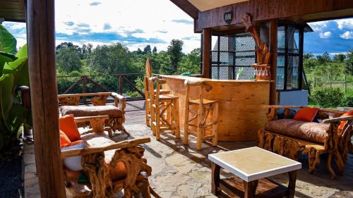 Nanyuki Villa | Cozy Topi Cottages: Pet-Friendly with Breakfast Included
