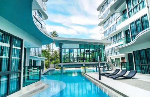 Bang Sare Apartment | Modern Apartment with Pool in Bang Saray for Budget Travelers