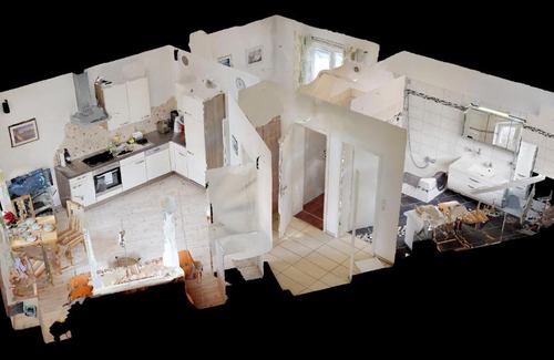 Gmunden Apartment | Ideal Grünbergnahe Wohnung with Ocean View & Hot Tub