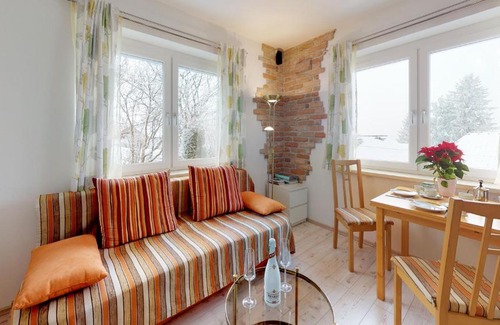 Gmunden Apartment | Ideal Grünbergnahe Wohnung with Ocean View & Hot Tub