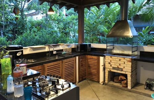 Praia do Toque-Toque Pequeno House | Top-Rated Tap Beach Small House with Oceanfront Amenities