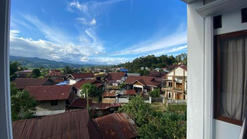 Rantepao Hotel | Welcoming Toraja Lodge Hotel: Family-Friendly & Accessible