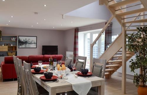 Mauchline House | Pet & Child-Friendly Retreat at Torcross Barn - Rated 9.5
