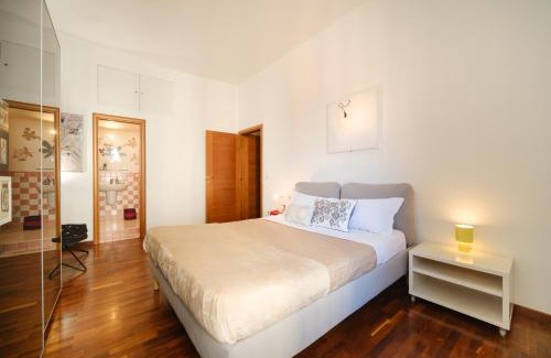 Quartiere XVII Trieste House | Torlonia 199 Guest House - Rome Vacation M&D