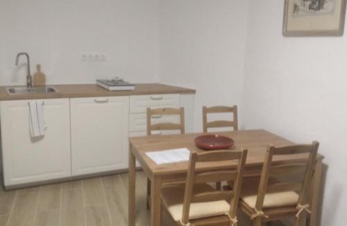 Tapolca Apartment | Cozy Tornác Vendégház: Family & Pet-Friendly Retreat