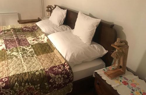 Kiskunmajsa Apartment | Pet-Friendly Retreat at Tornácos Tanya Vendégház