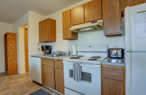 Hood River House | Comfortable Stay at Toro Bravo with Kitchen & Kids Welcome