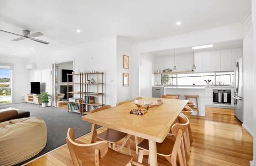 Torquay House | Torquay Springs: Oceanfront Getaway with Pool & 10/10 Rating