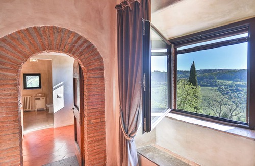 Orvieto Villa | Experience Torre Collevento: Spa Villa with Ocean Views