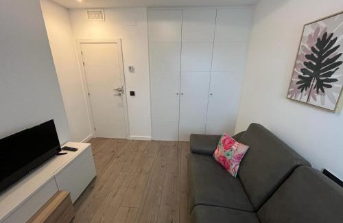 Cadiz Apartment | Discover Torre D'Arenas: Oceanfront Bliss with Pool Access