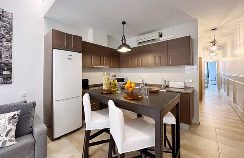la Vila de Gracia Apartment | Pet-Friendly Torre de Gracia Apartment in Barcelona