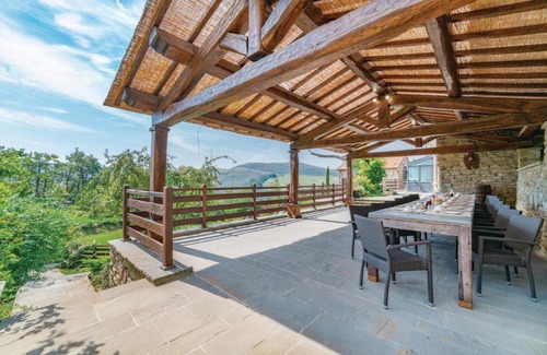 Firenzuola House | Stellar Stay at Torre delle Rose - 5-Star with Pool & Kitchen