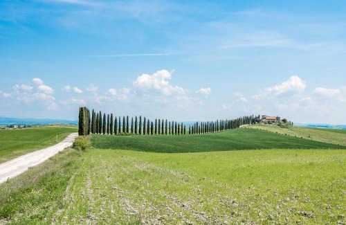Ville di Corsano Apartment | Discover Torre di Corsanello: 4-Star Family-Friendly Retreat