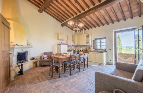 Ville di Corsano Apartment | Discover Torre di Corsanello: 4-Star Family-Friendly Retreat