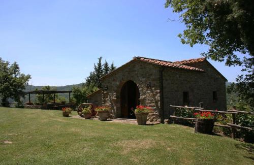 Pieve di Chio Villa | Relax at Torre Di Vignale with Oceanfront Views & Pool