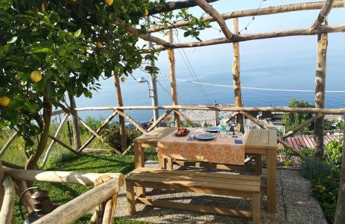 Minori Bed & Breakfast | Discover Torre Elisea: Top-Rated 4-Star Hotel with Breakfast