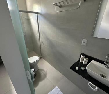 Jaguaquara Hotel | Family-Friendly Stay at Torre Hotel for Budget Travelers