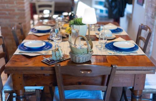 Castelfiorentino Apartment | Relax at Torre Rasa: Oceanfront Bliss with Pool & Hot Tub