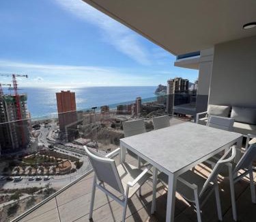 Cala Apartment | Torre Sakura by Leo Apartments