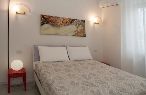 San Bonifacio Apartment | Discover Torre San Bonifacio - Highly Rated Getaway