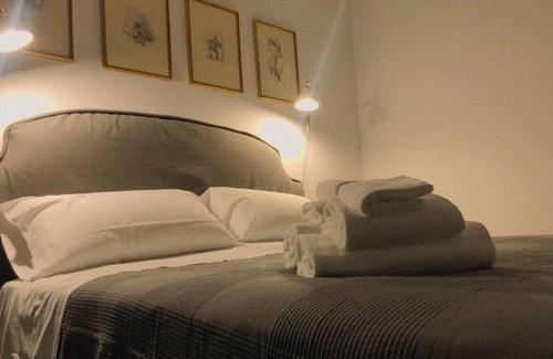Old Town House | Discover Torre Tresca 2: Guest Rated 9.2, Breakfast Included