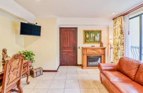 Escazu Apartment | Top-Rated Torres Colina: Family-Friendly & Accessible Stay