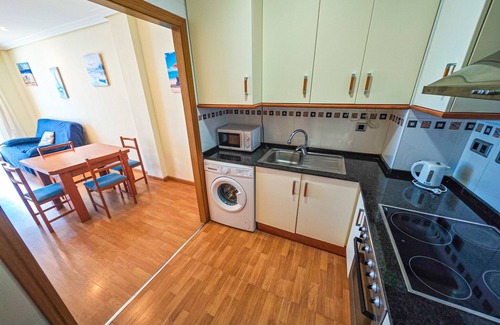 Cambrils Apartment | Cozy Torresol Apartment with Pool and Ocean View