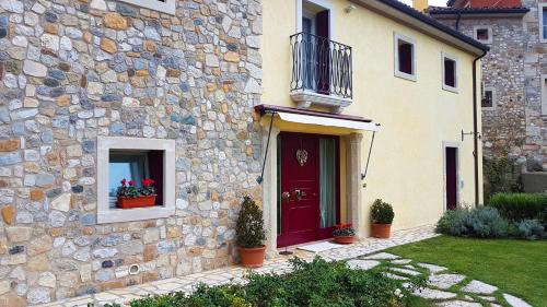 Colle Umberto House | Family-Friendly Getaway at Torretta sul Colle, Rated 8.9